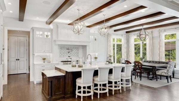 Arlington Heights Kitchen Remodeling: Combining Style and Functionality