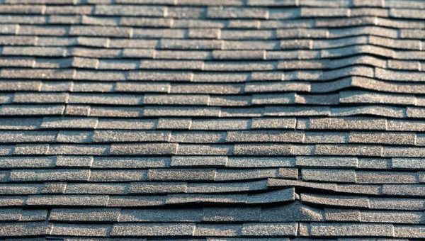 Finding the Best Deals for Roof Replacement in Saco